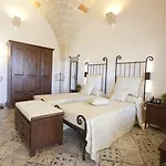 Masseria Bosco & Masseria Strazzati Hotel 4*