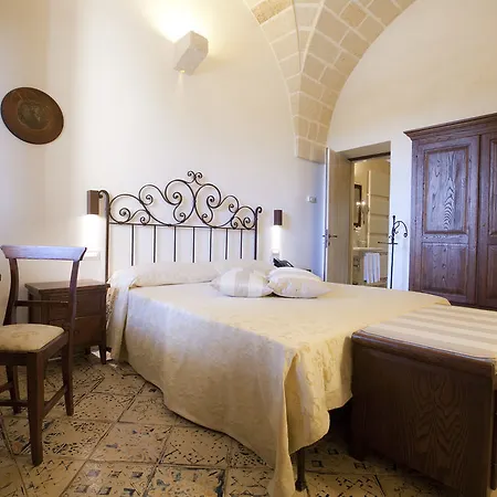 Masseria Bosco & Masseria Strazzati Hotel 4*