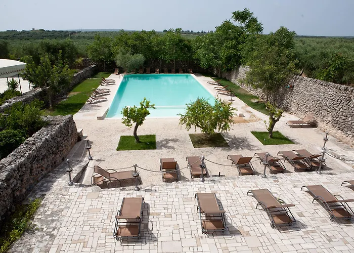 فندق Masseria Bosco & Masseria Strazzati