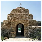 Hotel Masseria Bosco & Masseria Strazzati 4*
