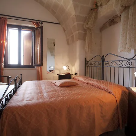 Masseria Bosco & Masseria Strazzati 4*