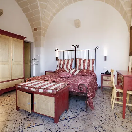 Masseria Bosco & Masseria Strazzati Hotel 4*
