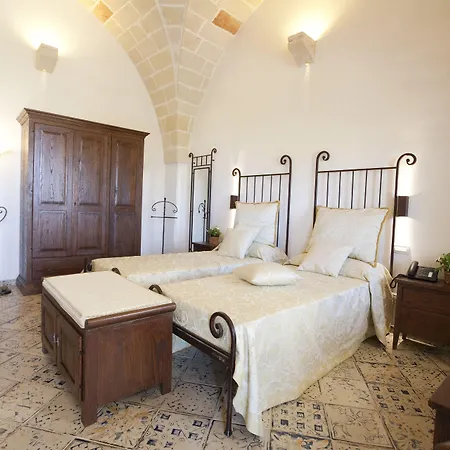 Masseria Bosco & Masseria Strazzati ホテル 4*